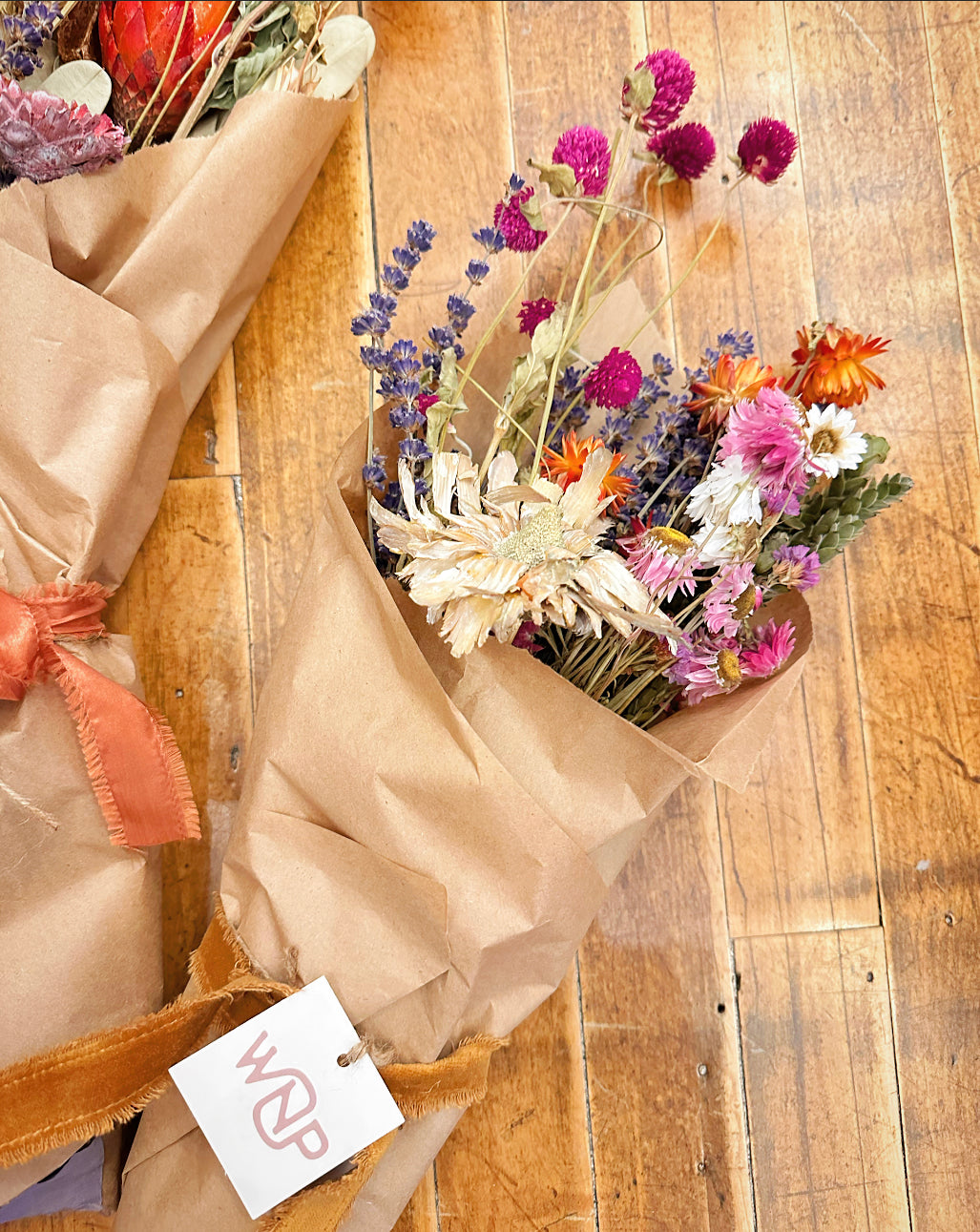 WNP Original Dried Flower Arrangement